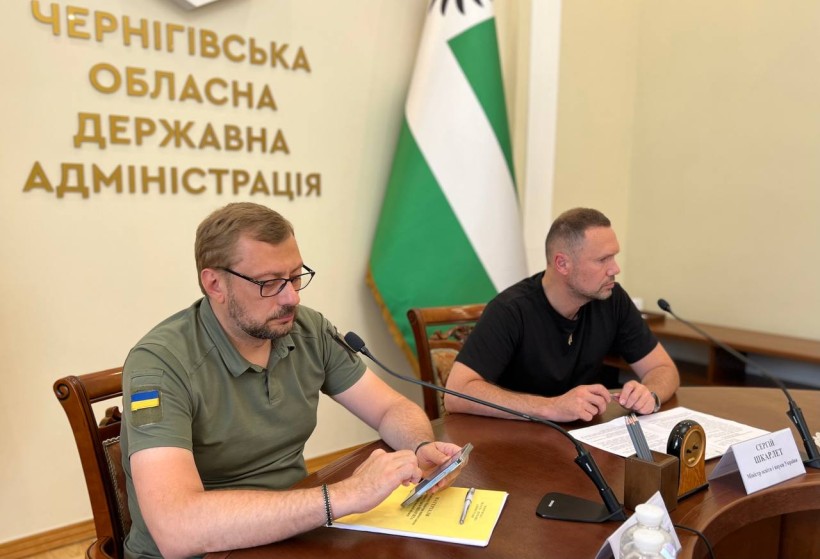 Сергій Шкарлет ознайомився зі станом готовності закладів освіти Чернігівщини до нового навчального року та взяв участь у відкритті лабораторії інновацій