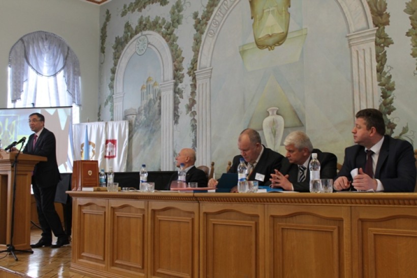 В Острозькій академії відбувся симпозіум з канадознавства