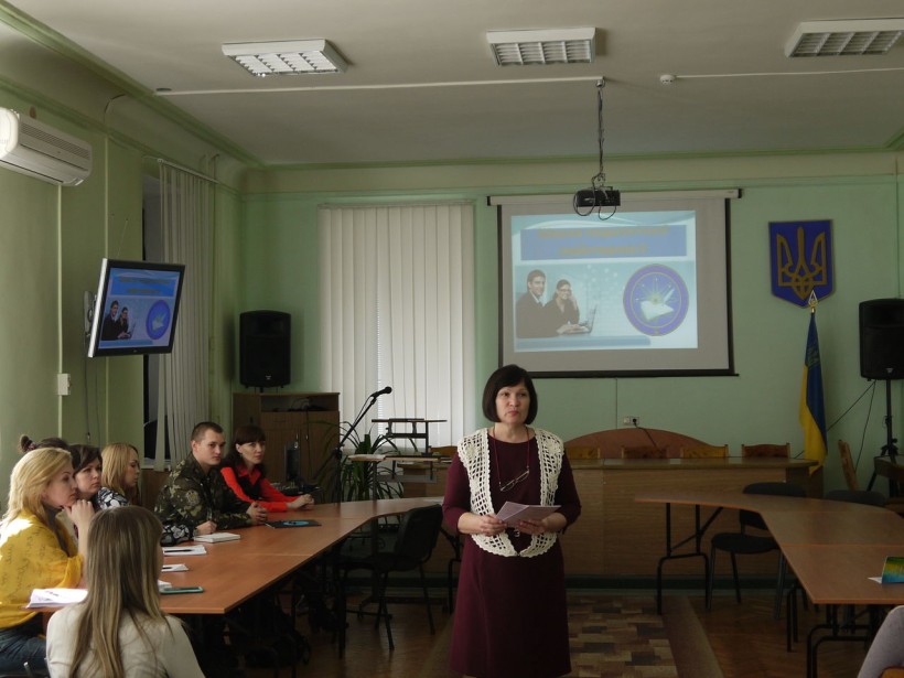 У Миколаївському ОІППО проведено Школу фахової майстерності «Переможці ІІ (обласного) туру всеукраїнського конкурсу «Учитель року –2016» – молодим учителям»