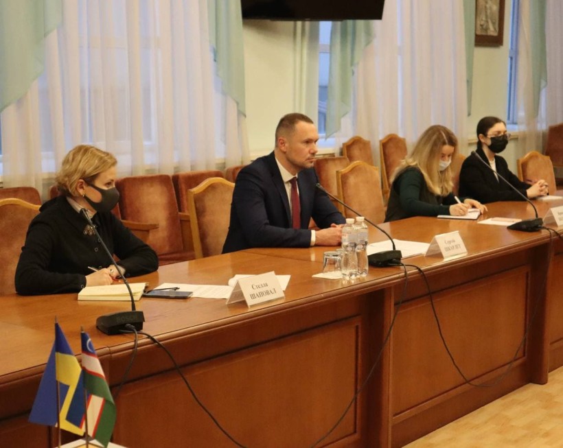 Сергій Шкарлет зустрівся з Послом Республіки Узбекистан