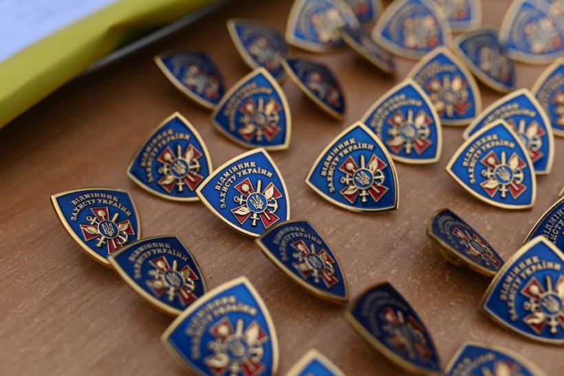 Найкращим знавцям дисципліни «Захист України» вручили обласні почесні відзнаки