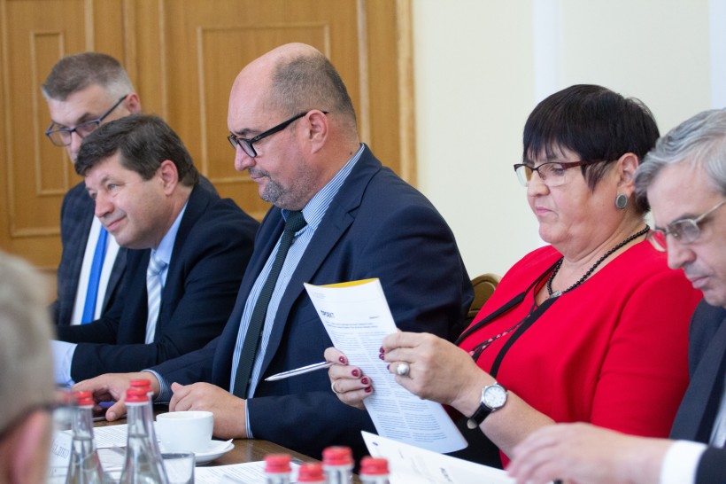 Лілія Гриневич: МОН та угорська громада розпочали конструктивні переговори щодо питань імплементації мовної статті Закону «Про освіту»