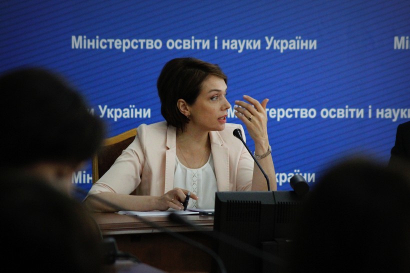 Лілія Гриневич: «Школа має заохочувати дітей до навчання, робити їх успішними, а не закомплексовувати»