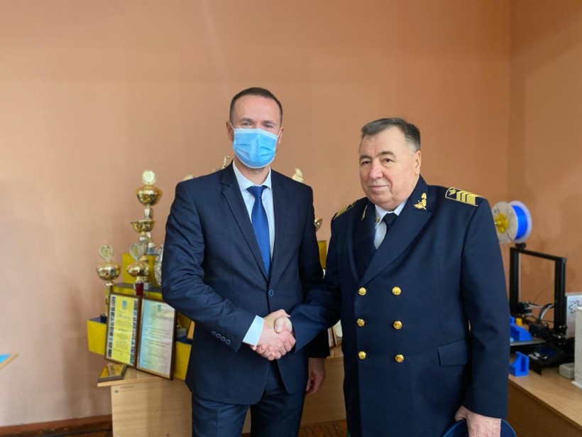 Сергій Шкарлет зустрівся зі студентами та викладачами Криворізького фахового коледжу НАУ