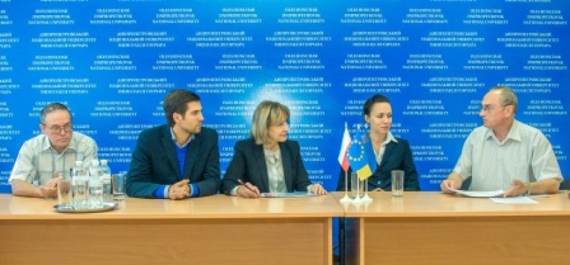 Україна-Польща: програма двох дипломів для студентів ДНУ