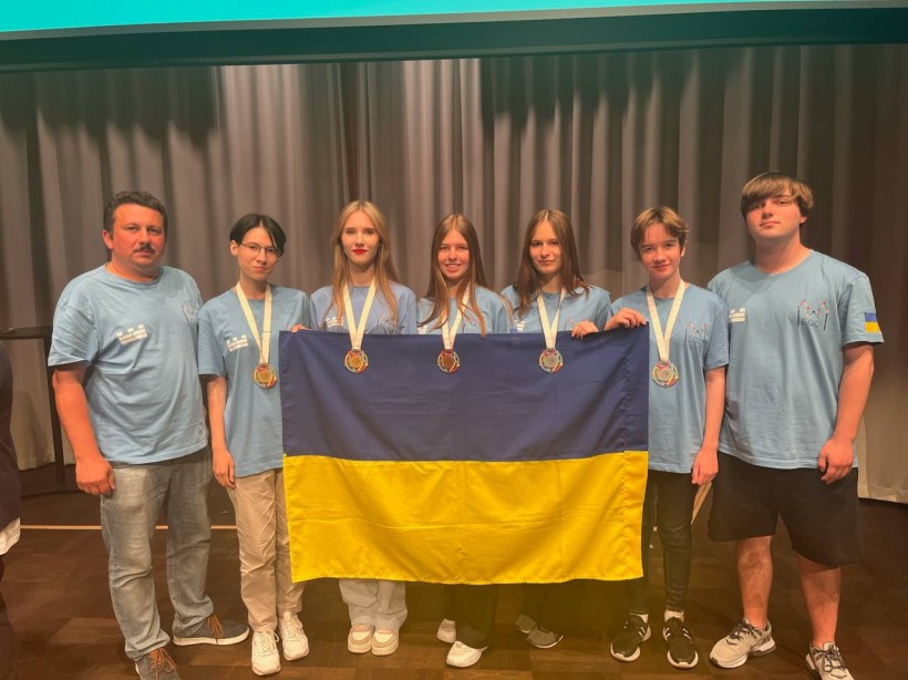 Збірна України перемогла на Європейській дівочій олімпіаді з інформатики 2023
