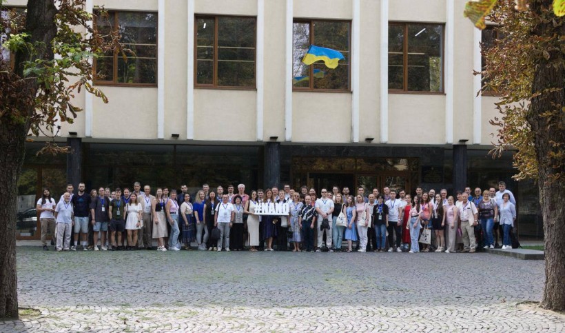 Понад 600 учасників із 30 країн: в Ужгороді почалася конференція «Нанотехнології та наноматеріали»