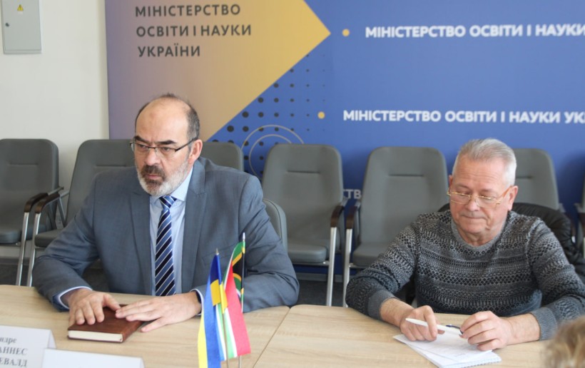 Євген Кудрявець обговорив питання двосторонньої співпраці в галузі освіти і науки з послом ПАР в Україні