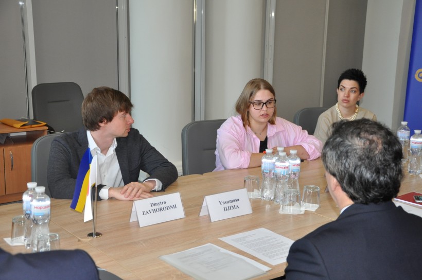 JICA передає ноутбуки цифровим освітнім центрам в Україні