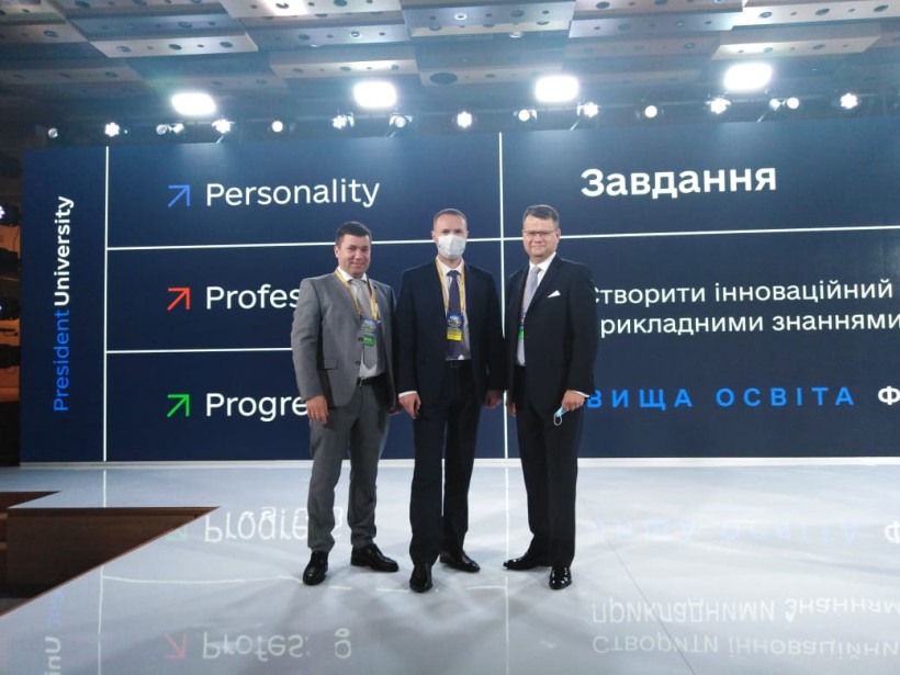 Володимир Зеленський: Країна, яка прагне бути конкурентоспроможною, має визначити освіту та науку своїми стратегічними сферами