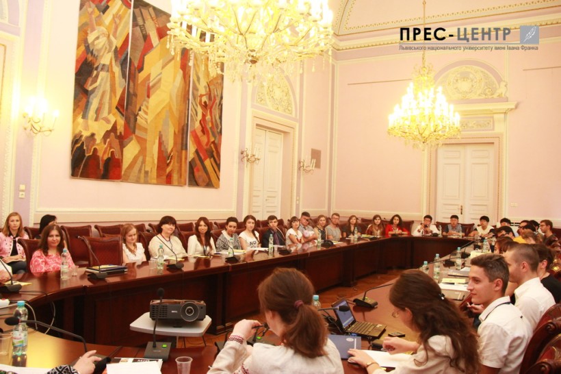 У ЛНУ ім. Івана Франка відкрилася ювілейна десята Міжнародна літня школа з української мови і країнознавства