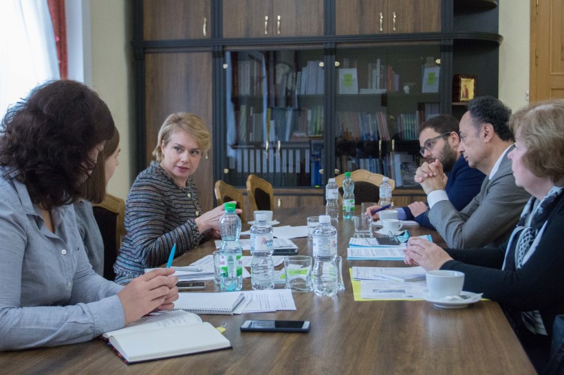 Посол ЄС пообіцяв донести позицію України щодо мовної статті Закону «Про освіту» до Брюсселя