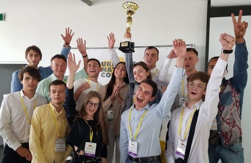 Команда студентів ВНТУ перемогла у національному відборі міжнародного конкурсу - вони створили 5 соціально-підприємницьких проєктів