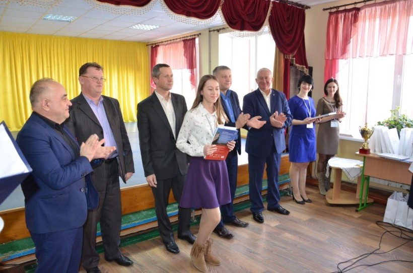 В Україні пройшли олімпіади з івриту, польської, румунської та угорської мов