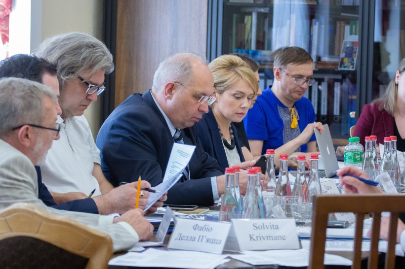 Лілія Гриневич: МОН та угорська громада розпочали конструктивні переговори щодо питань імплементації мовної статті Закону «Про освіту»