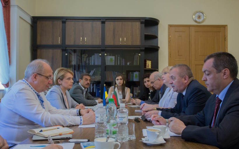 Лілія Гриневич: МОН взяло курс на збільшення обсягу вивчення української мови у школах нацменшин