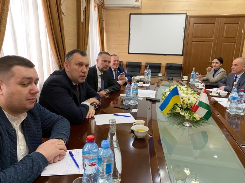 Міністр Сергій Шкарлет обговорив питання співпраці з Президентом НАН Таджикистану Фарходом Рахімі