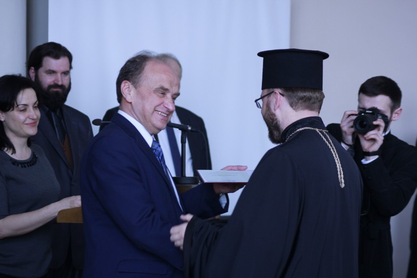 Відбулося вручення свідоцтв про державне визнання документів про вищу духовну освіту