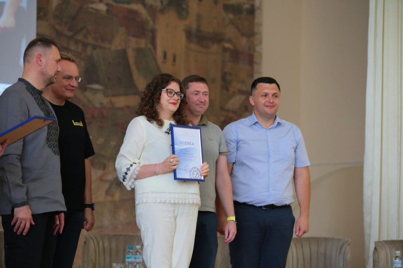 Ніхто не має права забрати в української молоді освіту, – Сергій Шкарлет
