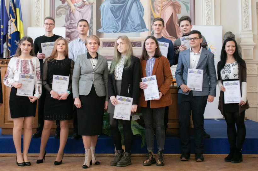 Міністр занепокоєна, що молоде покоління втрачає наполегливість і терпіння – з виступу Лілії Гриневич перед лауреатами стипендії Президента України