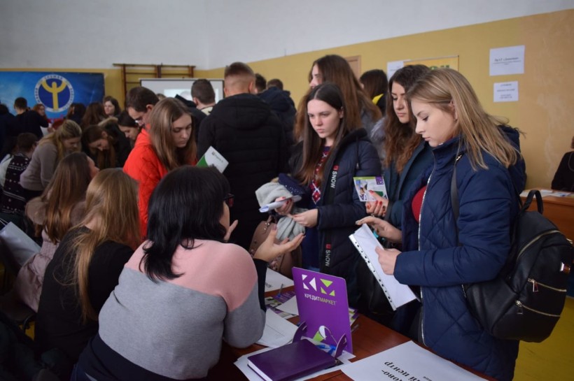 У Вінницькому НАУ завершився “Ярмарок вакансій”: там понад 70 роботодавців розповіли про відкриті позиції та вимоги до фахівців
