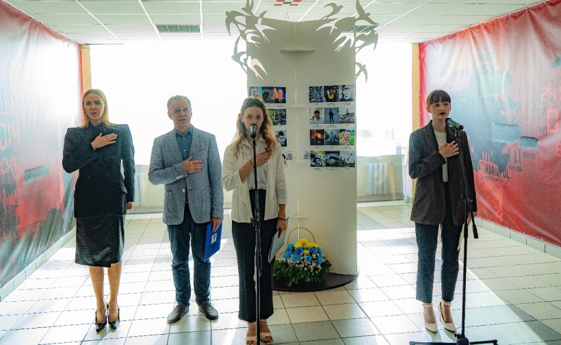 У ДНУ відкрили Галерею пошани і пам’яті Захисників України