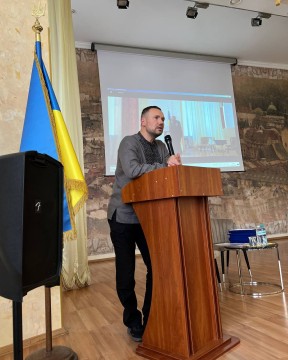 Ніхто не має права забрати в української молоді освіту, – Сергій Шкарлет