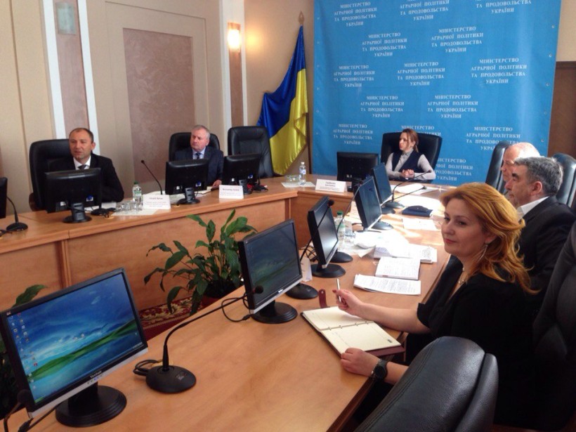 Круглий стіл «Досвід співпраці аграрних вищих навчальних закладів з міжнародними організаціями щодо просвітницької роботи для малого та середнього бізнесу»