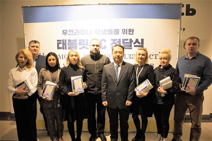 Digital devices for education: Korean partners donated 6,000 tablets to ensure continuity of education for Ukrainian children