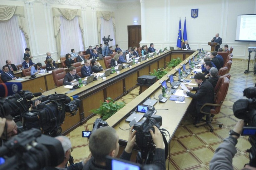 Заступник Міністра освіти і науки Павло Хобзей на засіданні Уряду презентував створення опорних шкіл