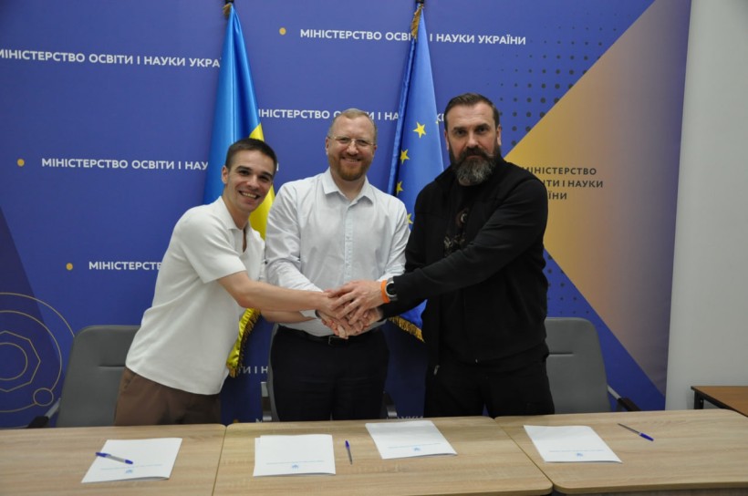 Електростенди для профтехів і нові навчальні курси з їхнього використання — МОН та Schneider Electric підписали меморандум про співпрацю