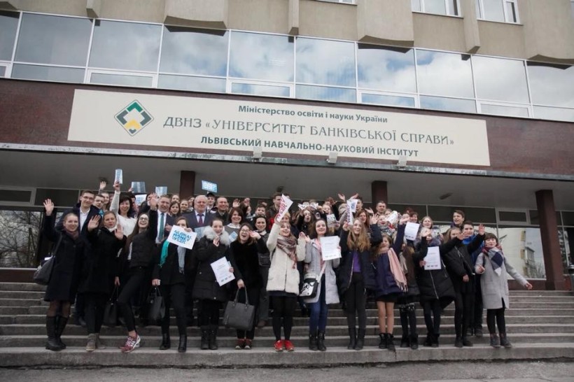 Львівські школярі долучилися до Global Money Week та отримали призи від Нацбанку