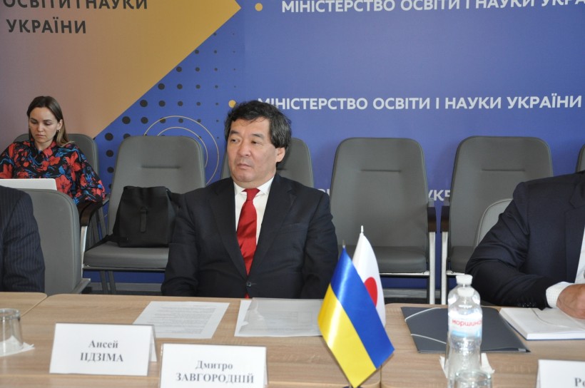JICA передає ноутбуки цифровим освітнім центрам в Україні