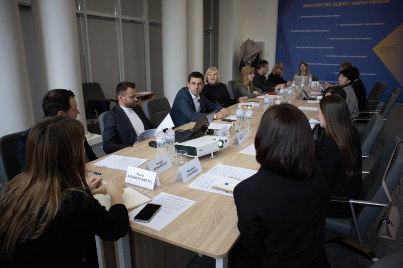 У МОН обговорили питання теперішнього та повоєнного розвитку освіти з міжнародними партнерами