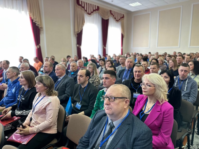 Здорова Україна: за участю Сергія Шкарлета розпочався обласний активний форум у Тернополі