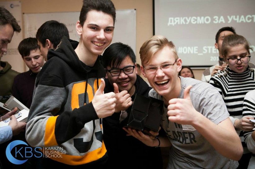 Школа бізнесу ХНУ провела турнір для старшокласників Karazin Business Challenge