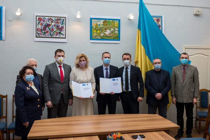 МОН підтримує розвиток державно-приватного партнерства у сфері позашкільної освіти, – Сергій Шкарлет