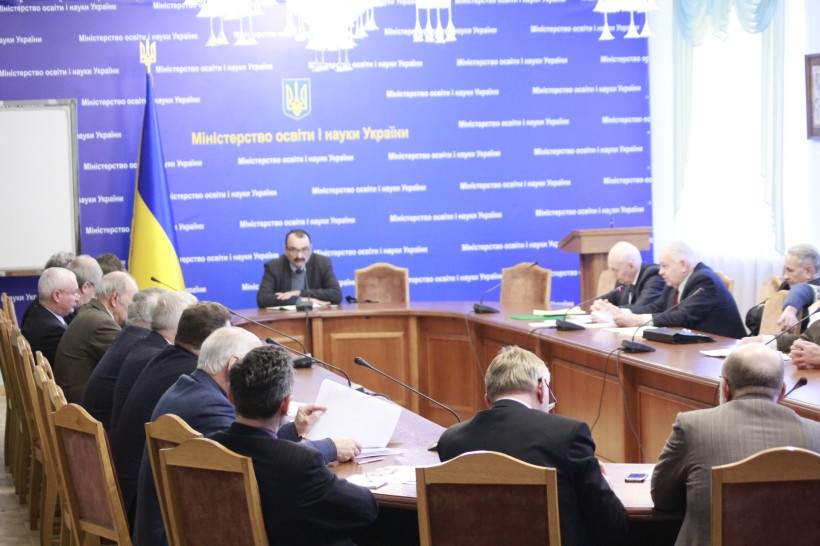 До кінця року в Україні мають запрацювати Нацрада з питань розвитку науки і технологій та Національний фонд досліджень, створення яких передбачено новим ЗУ «Про науку і науково-технічну діяльність»