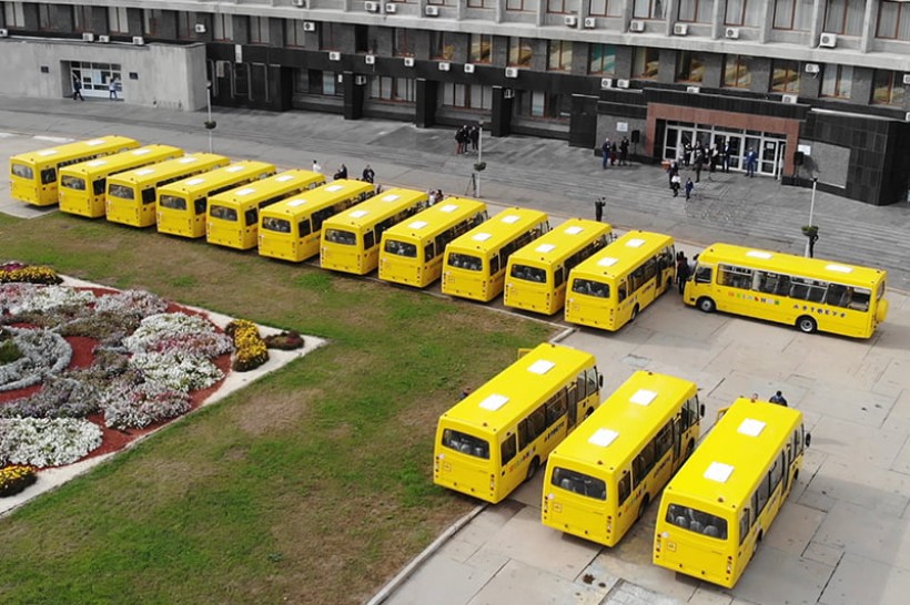 15 шкіл Сумщини отримали нові автобуси