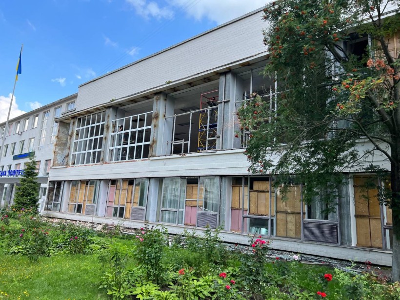 Сергій Шкарлет ознайомився зі станом готовності закладів освіти Чернігівщини до нового навчального року та взяв участь у відкритті лабораторії інновацій