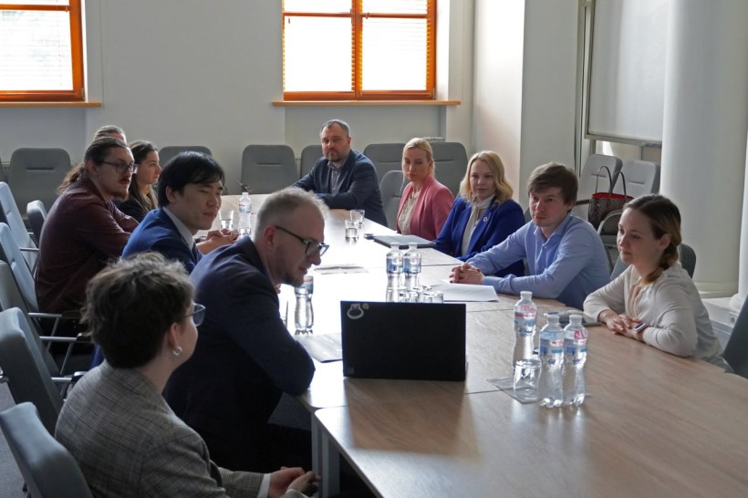 Відбулася робоча зустріч Дмитра Завгороднього, заступника міністра освіти і науки України з питань цифрового розвитку, цифрових трансформацій і цифровізації, та команди організаторів проєкту «WiFi в укриттях»