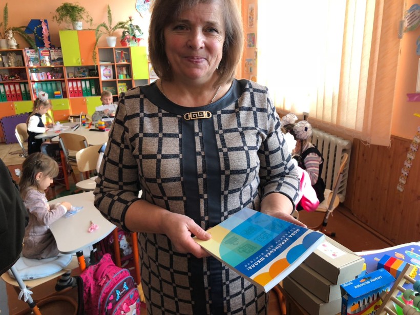 31,5 тис примірників методичних рекомендацій для вчителів початкової школи вже найближчим часом потраплять у всі школи України