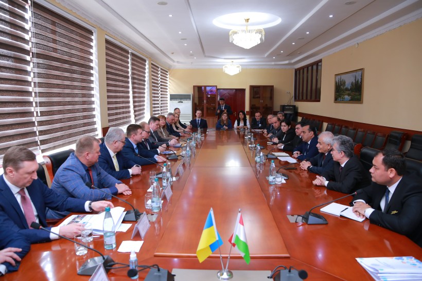 У Чернігівській політехніці заплановано розроблення українсько-таджицьких освітніх програм та окремих курсів