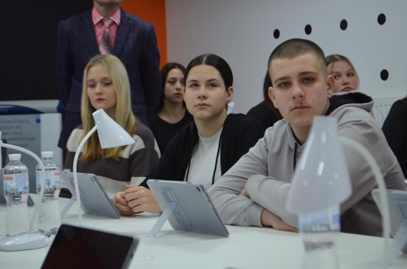 Як діти на Чернігівщині повертаються до офлайн-навчання