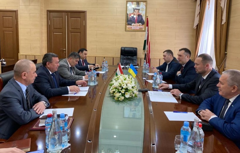 Міністр Сергій Шкарлет обговорив питання співпраці з Президентом НАН Таджикистану Фарходом Рахімі