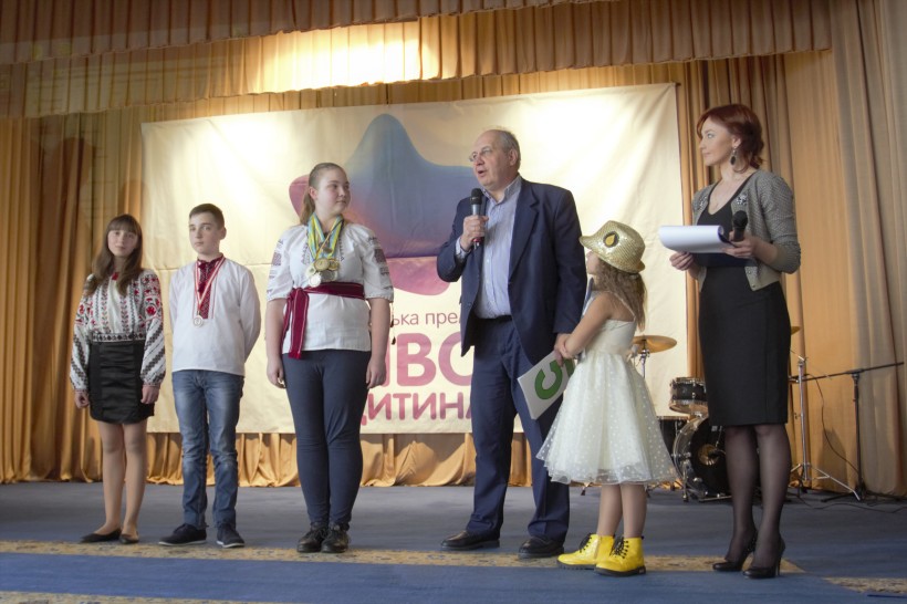 У МОН  нагородили найталановитіших дітей-переможців IX  Всеукраїнської премії «Диво-дитина»