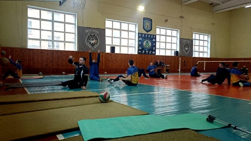 Навчально-тренувальні збори збірної України з волейболу сидячи проходять у Поліському університеті