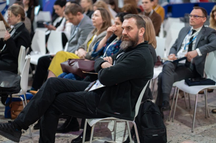 МОН ініціює співпрацю з благодійними фондами та організаціями: Євген Кудрявець презентував платформу для співпраці