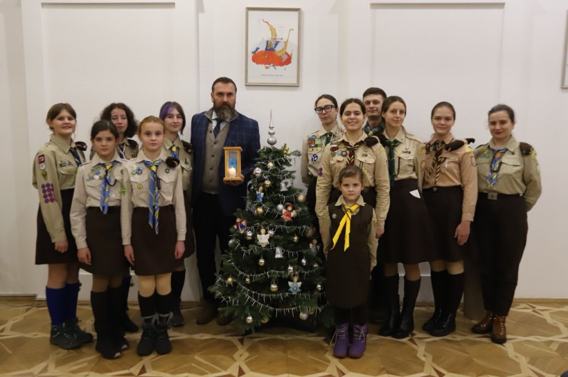 Міністерство освіти і науки України прийняло Вифлеємський вогонь миру