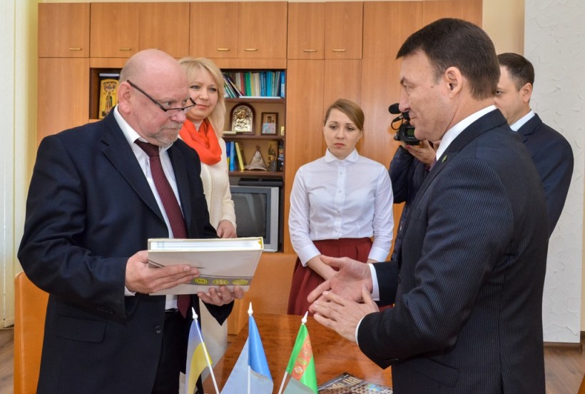 УДПУ імені Павла Тичини відвідав Надзвичайний і Повноважний Посол Республіки Туркменістану